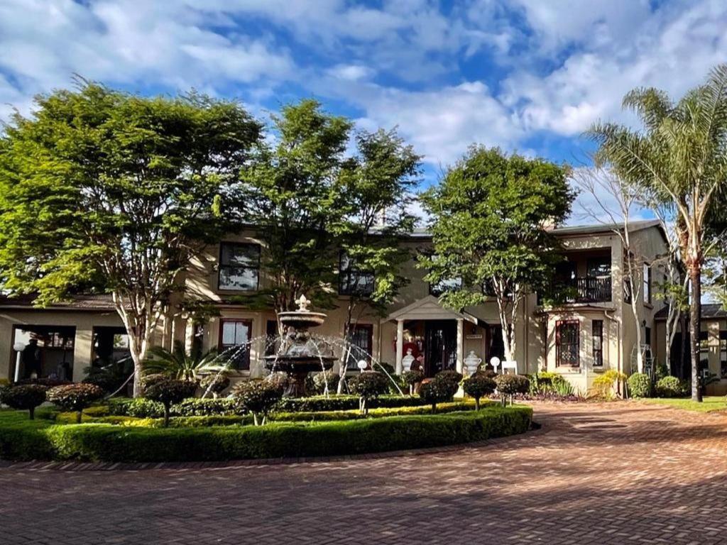 Hole In One Hotell Roodepoort Eksteriør bilde