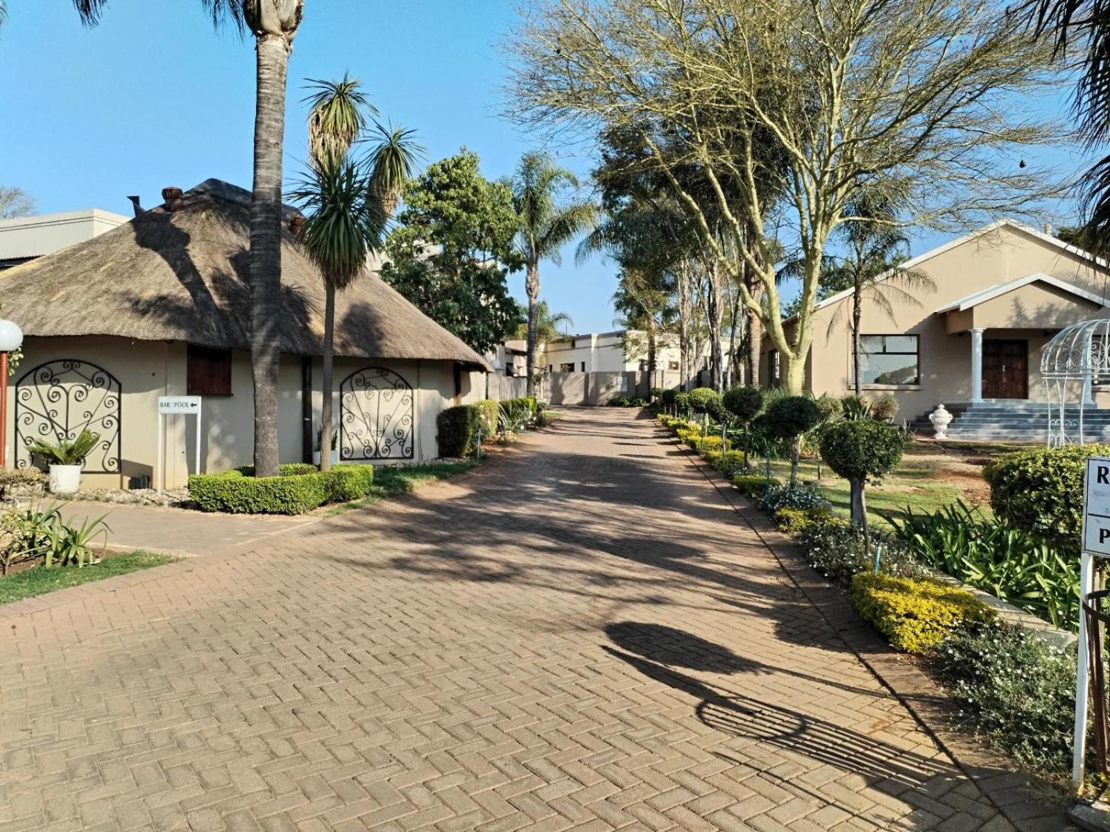 Hole In One Hotell Roodepoort Eksteriør bilde